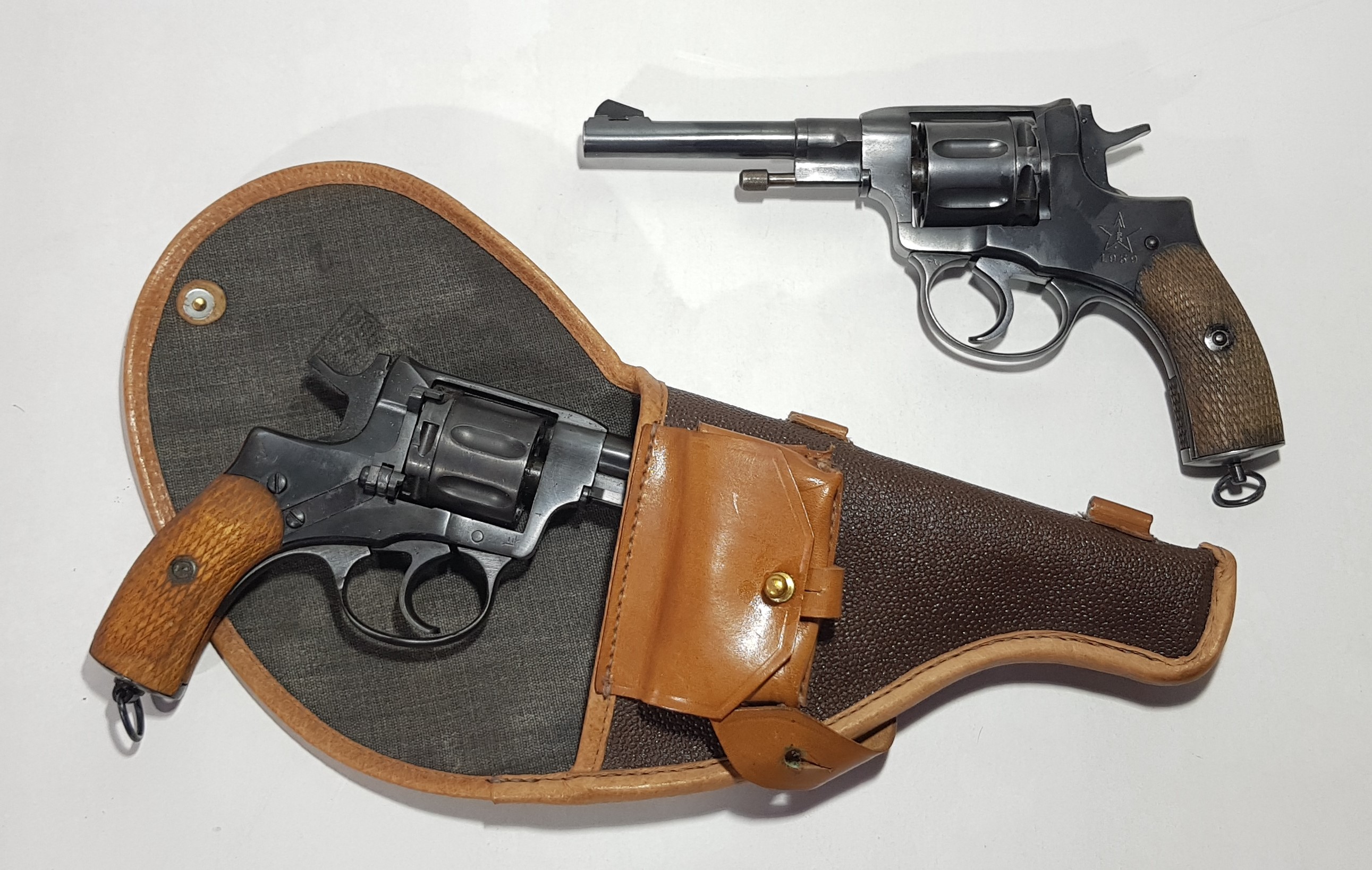 Nagant Revolver M1895